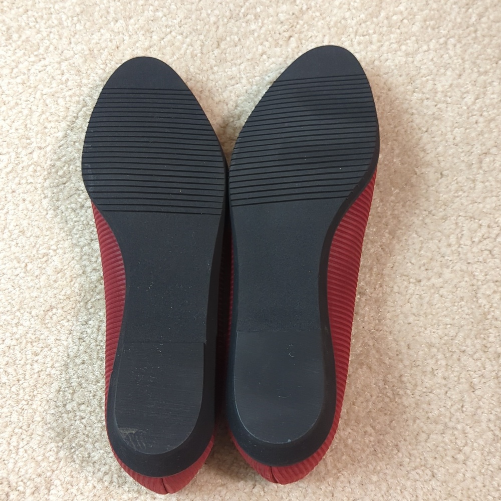 Soft Red Suede Ferragamo Flats - Picture 2 of 5